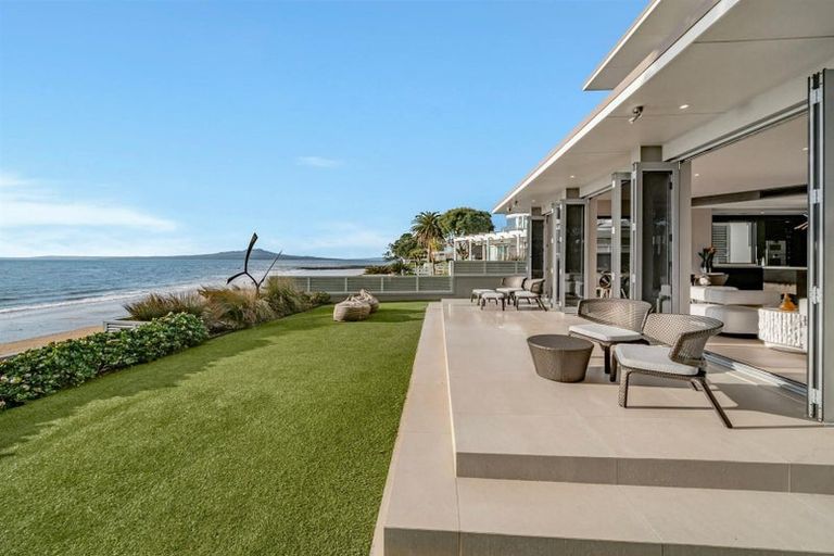 Photo of property in 29 Cecil Road, Milford, Auckland, 0620