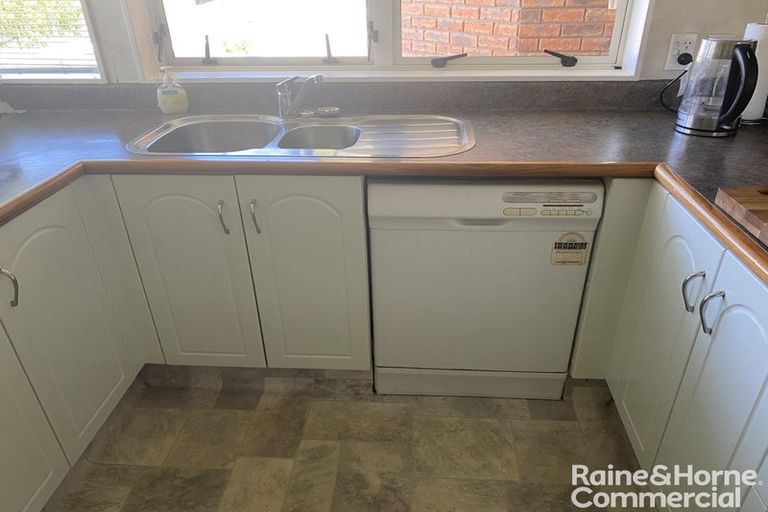 Photo of property in 72 Denny Hulme Drive, Mount Maunganui, 3116