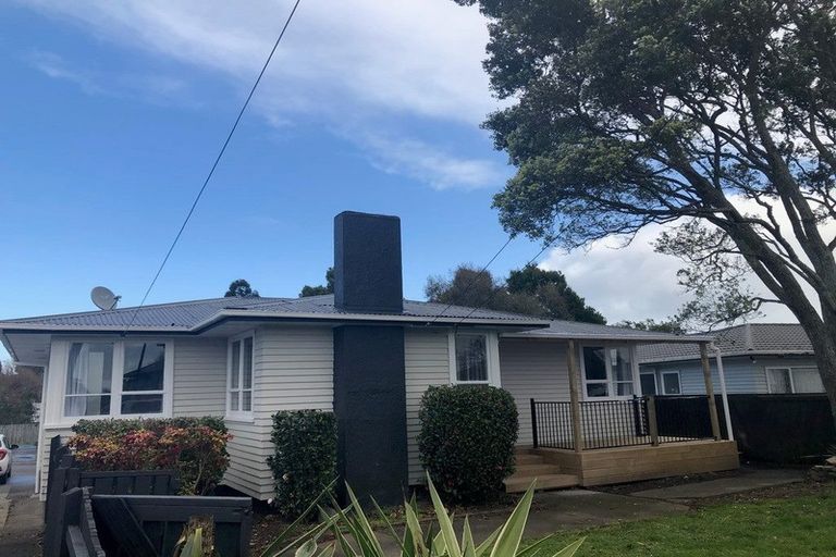 Photo of property in 22 Olive Crescent, Papatoetoe, Auckland, 2025