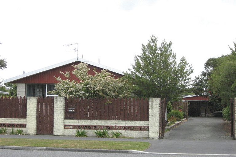 Photo of property in 177 Queenspark Drive, Parklands, Christchurch, 8083