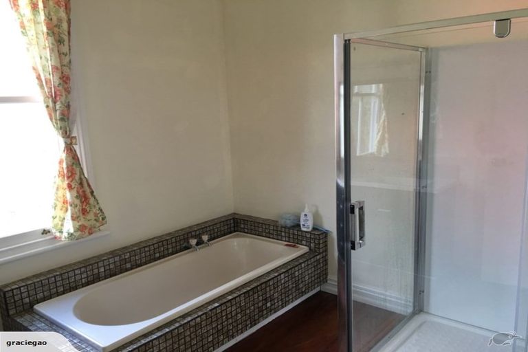 Photo of property in 182 Gills Road, Albany Heights, Auckland, 0632