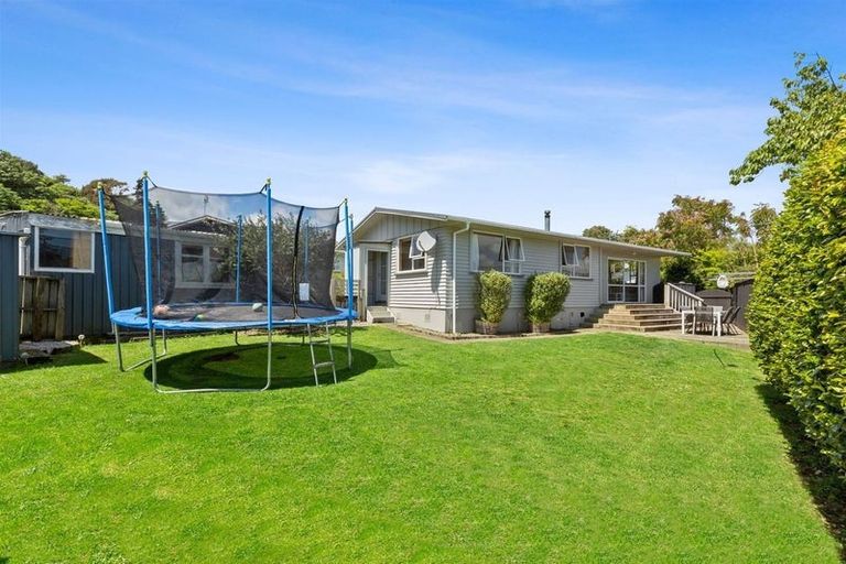 Photo of property in 42 Cumberland Street, Merrilands, New Plymouth, 4312