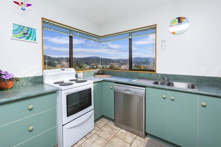 Photo of property in 41 Dalton Grove, Stokes Valley, Lower Hutt, 5019