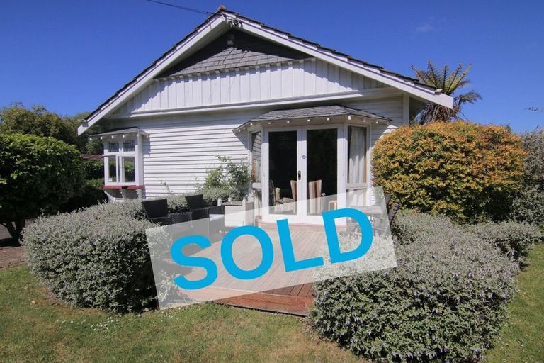 Photo of property in 82 Avonhead Road, Avonhead, Christchurch, 8042