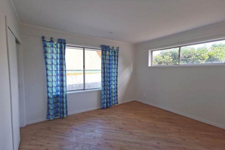 Photo of property in 1/10 Rotoiti Avenue, Pakuranga Heights, Auckland, 2010
