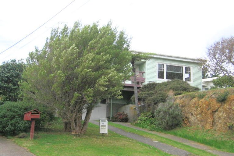Photo of property in 12 Cecil Road, Tawa, Wellington, 5028