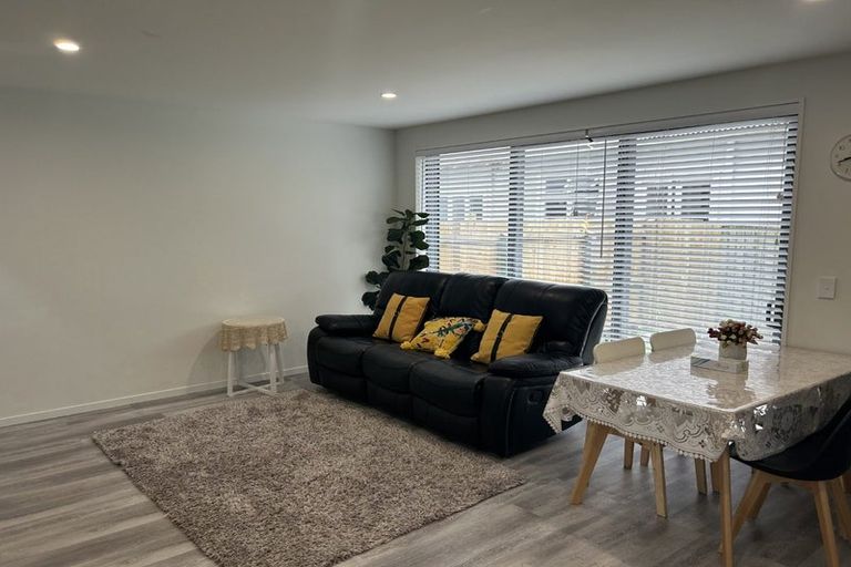 Photo of property in 3/58 Division Street, Riccarton, Christchurch, 8041