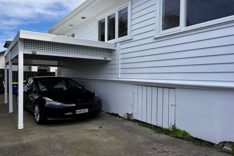 Photo of property in 1/7 Evan Street, Belmont, Auckland, 0622