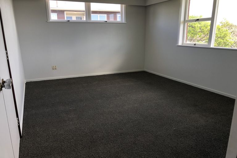 Photo of property in 108 Te Atatu Road, Te Atatu South, Auckland, 0610