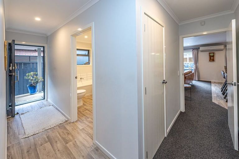 Photo of property in 18 Wanganui Road, Marton, 4710