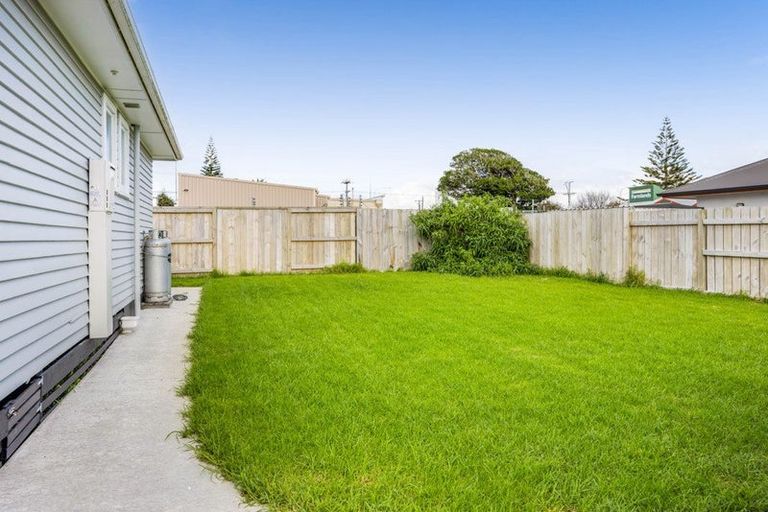 Photo of property in 5 Wills Road, Bell Block, New Plymouth, 4312