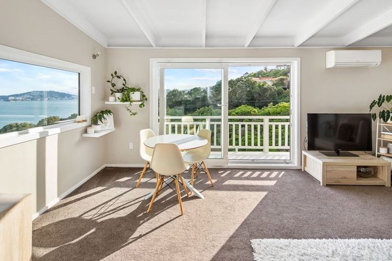 Photo of property in 1/72 Homebush Road, Khandallah, Wellington, 6035