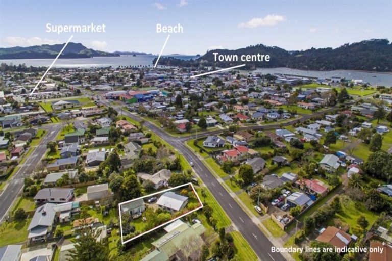 Photo of property in 20 Cook Drive, Whitianga, 3510