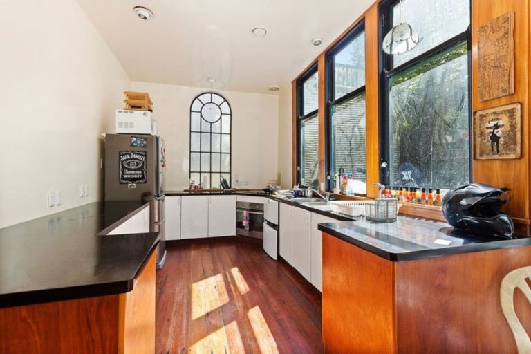 Photo of property in 40 Devon Street, Aro Valley, Wellington, 6021