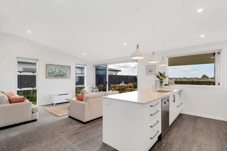 Photo of property in 131 Penetaka Heights, Pyes Pa, Tauranga, 3112