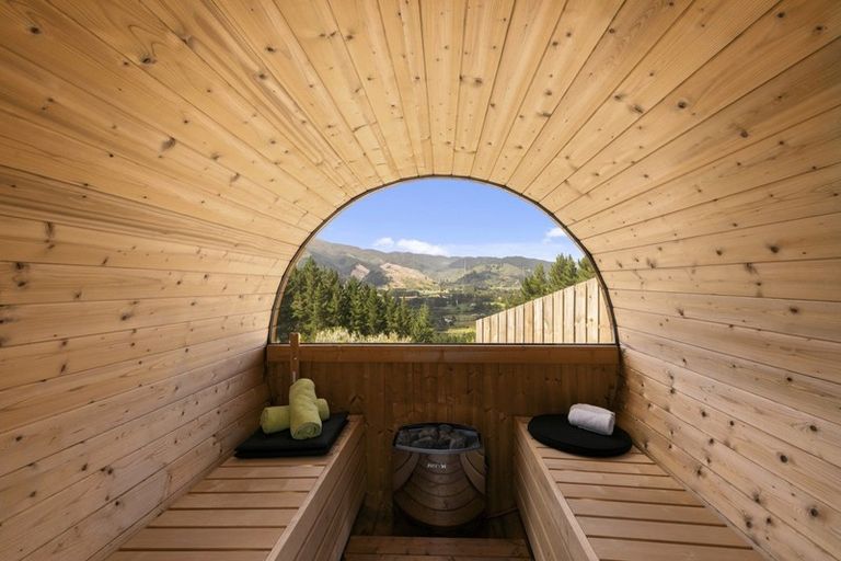 Photo of property in 24a Mount Marua Way, Timberlea, Upper Hutt, 5018