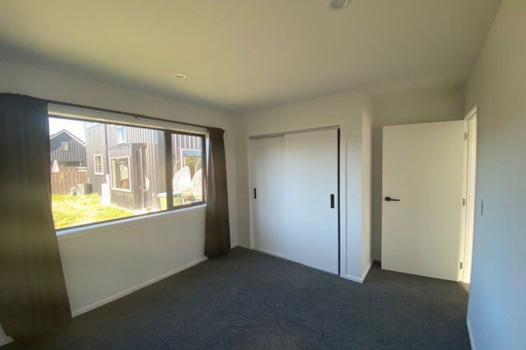 Photo of property in 15 Marbleleaf Lane, Albert Town, Wanaka, 9305