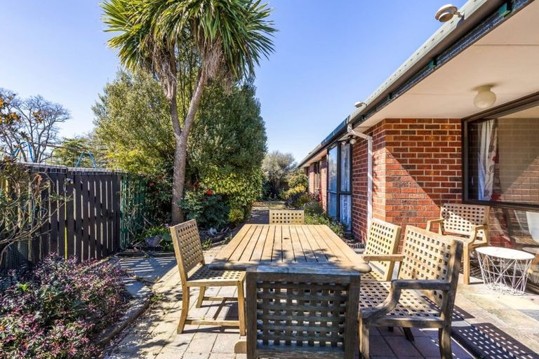 Photo of property in 11b Winters Road, Redwood, Christchurch, 8051