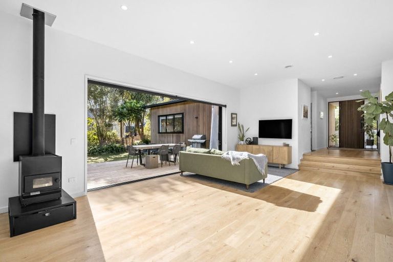 Photo of property in 7 Kanuka Close, Waikanae, 5036