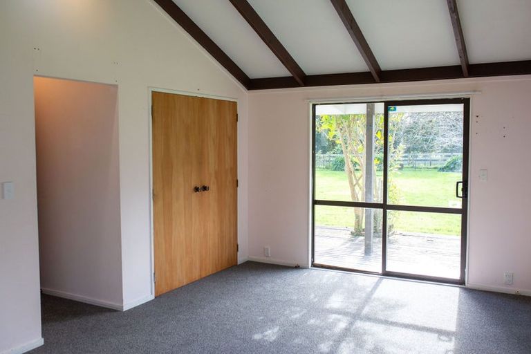 Photo of property in 92 Arcus Road, Te Horo, Otaki, 5582