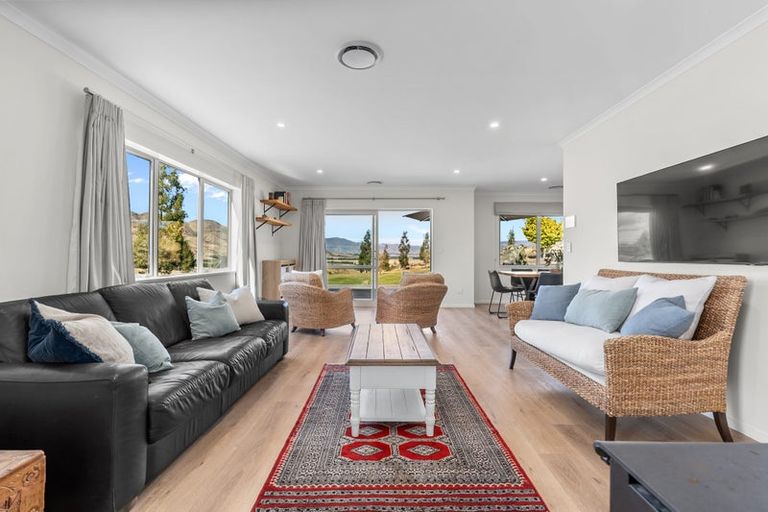 Photo of property in 8b Queensberry Terrace, Queensberry, Cromwell, 9383