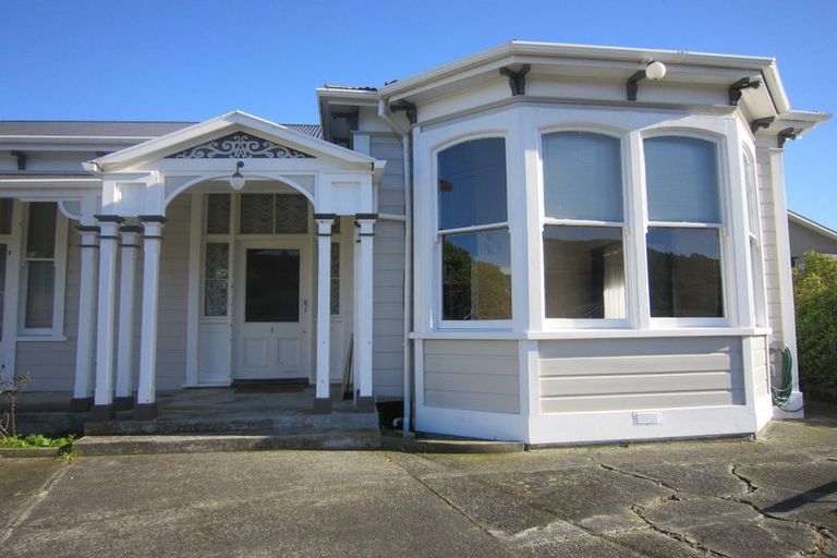Photo of property in 36 The Parade, Island Bay, Wellington, 6023