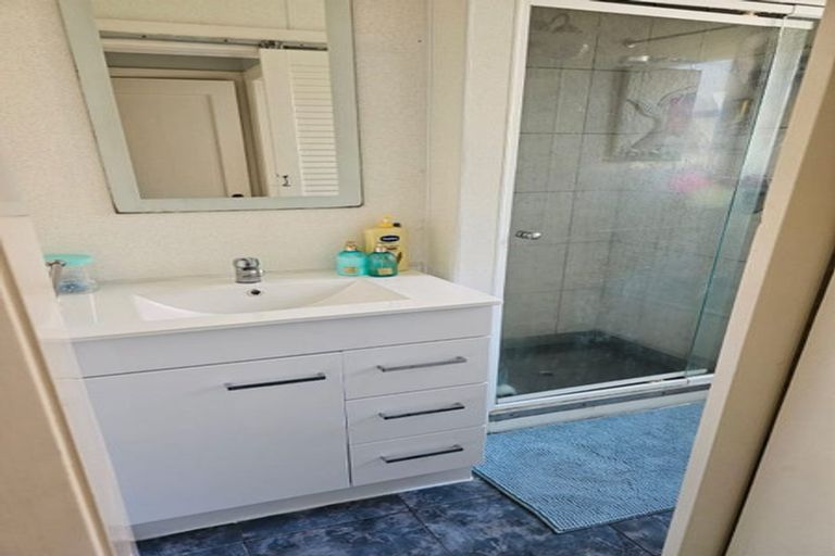 Photo of property in 125 Waiwhetu Road, Waterloo, Lower Hutt, 5011