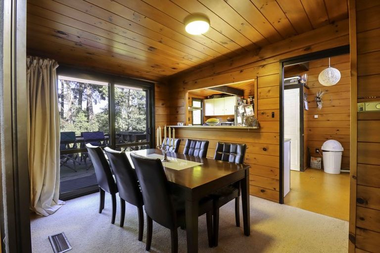 Photo of property in 5 Fernwood Place, Fitzherbert, Palmerston North, 4410