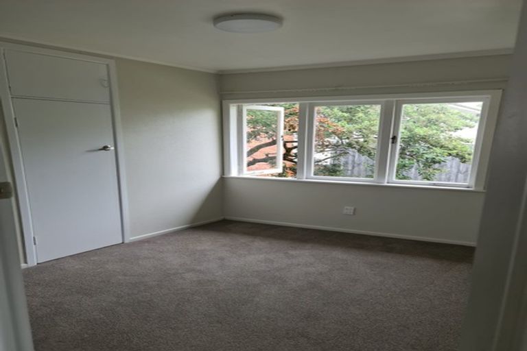 Photo of property in 43 Shirley Avenue, Papakura, 2110