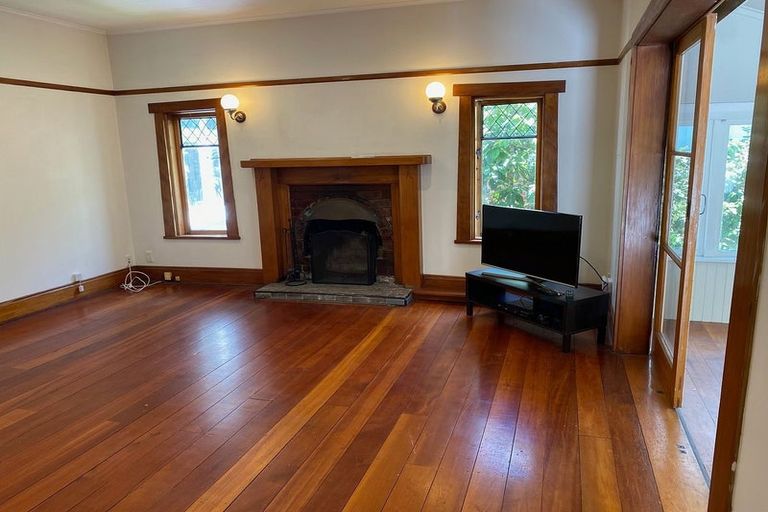 Photo of property in 185 Brooklyn Road, Brooklyn, Wellington, 6021