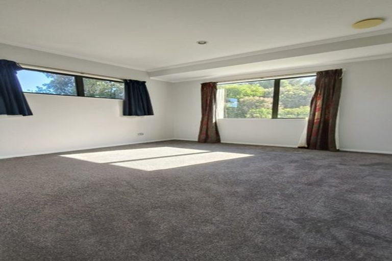 Photo of property in 2/11 Roseneath Place, Birkdale, Auckland, 0626