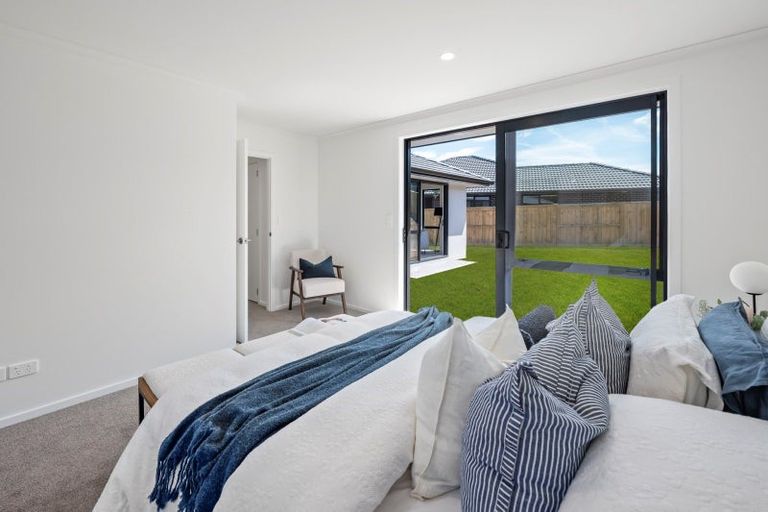 Photo of property in 44 Kohekohe Drive, Owhata, Rotorua, 3010