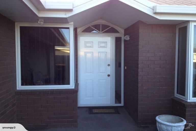 Photo of property in 105a Bassett Street, Burwood, Christchurch, 8083