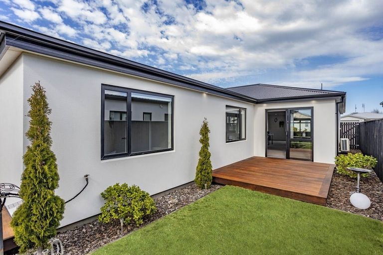 Photo of property in 8 Pakohe Street, Pegasus, 7612