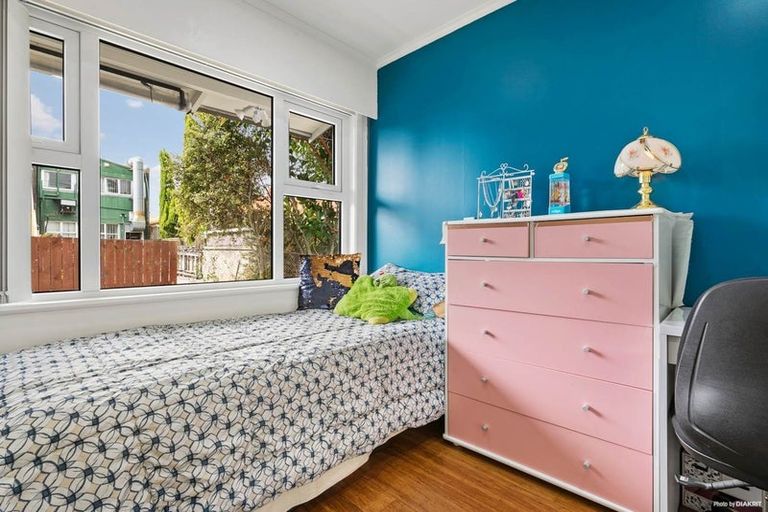 Photo of property in 12c Mountbatten Avenue, Hillcrest, Auckland, 0627