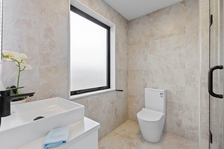 Photo of property in 17 Aituaa Road, Pukekohe, 2120