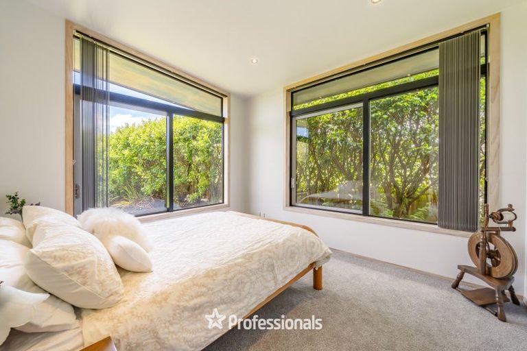 Photo of property in 12 Mount Marua Way, Timberlea, Upper Hutt, 5018