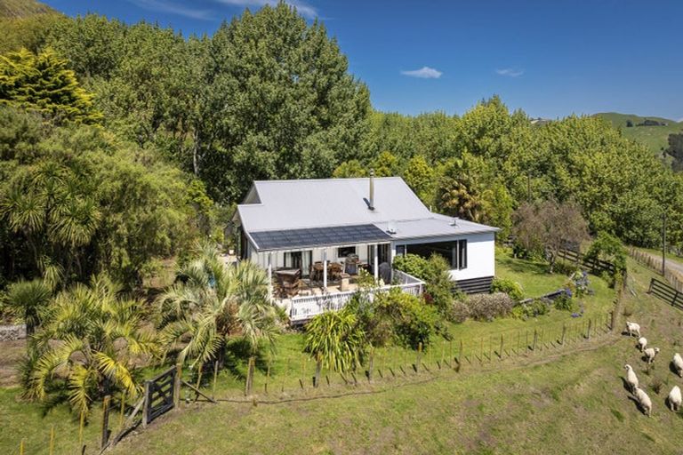 Photo of property in 122 Waipunga Road, Eskdale, Napier, 4181