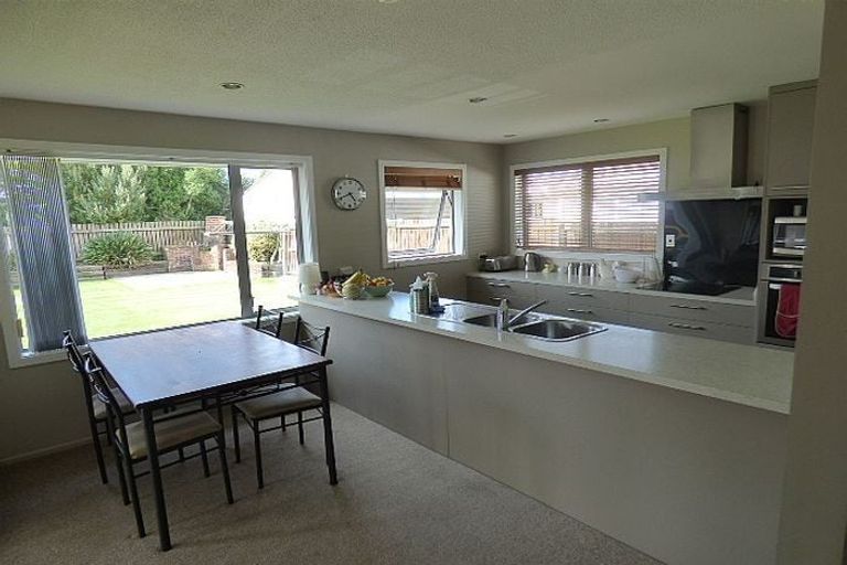 Photo of property in 20 Royal Park Drive, Parklands, Christchurch, 8083