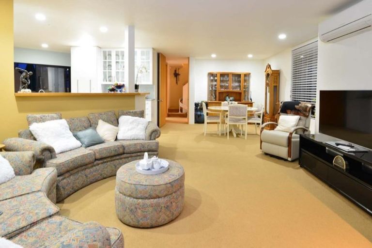 Photo of property in 11 Cross Street, Manly, Whangaparaoa, 0930