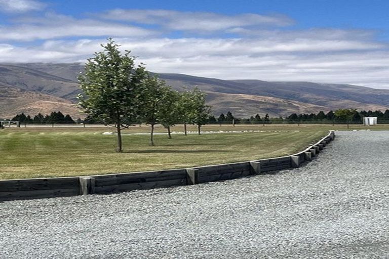 Photo of property in 15 The Drive, Twizel, 7999