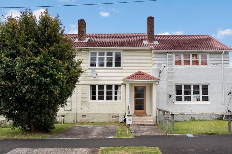 Photo of property in 2/2a Domain Street, Devonport, Auckland, 0624