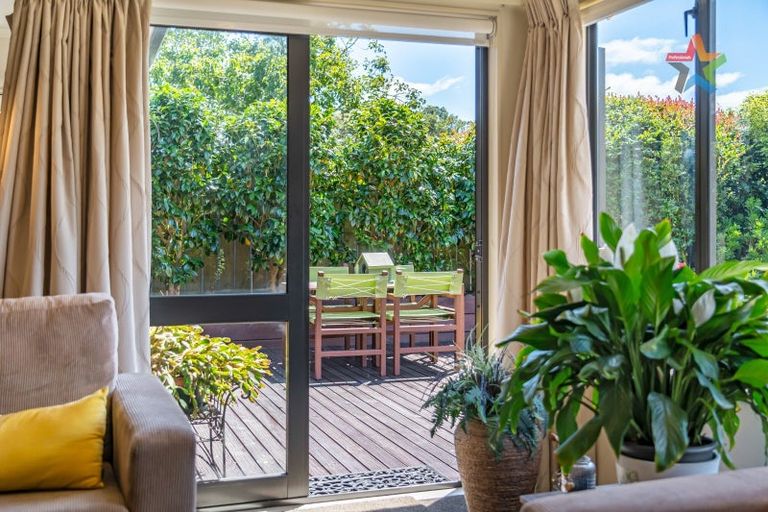 Photo of property in 27a Malone Road, Waterloo, Lower Hutt, 5011