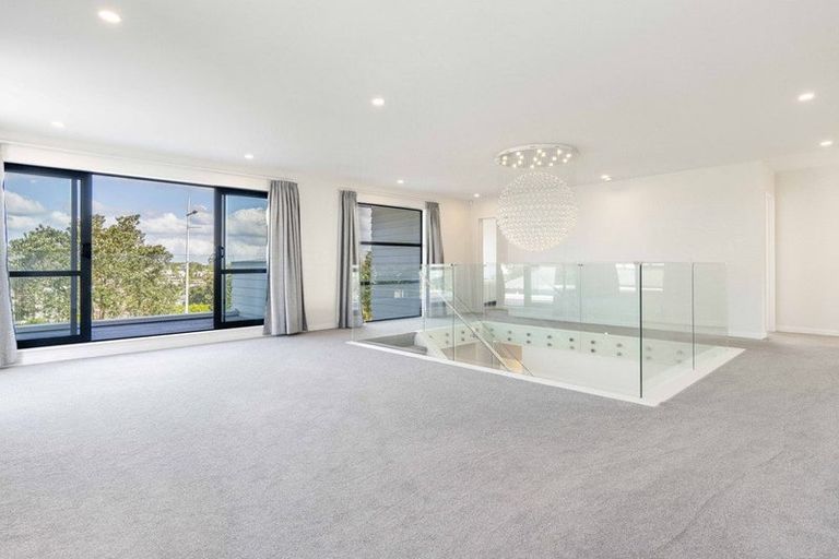 Photo of property in 9 Caldera Drive, Long Bay, Auckland, 0630
