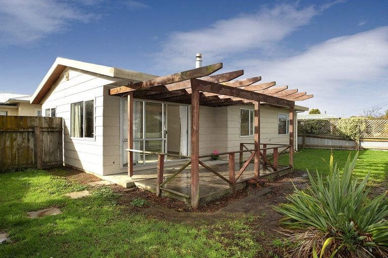 Photo of property in 2/26 Barnard Avenue, Maraenui, Napier, 4110