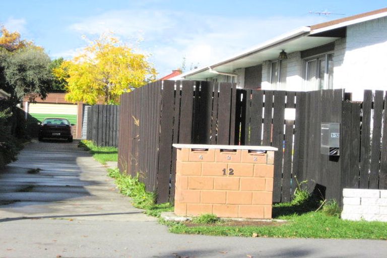 Photo of property in 4/12 Cecil Place, Waltham, Christchurch, 8023