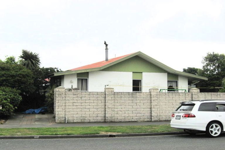 Photo of property in 1/74 Bayswater Crescent, Bromley, Christchurch, 8062