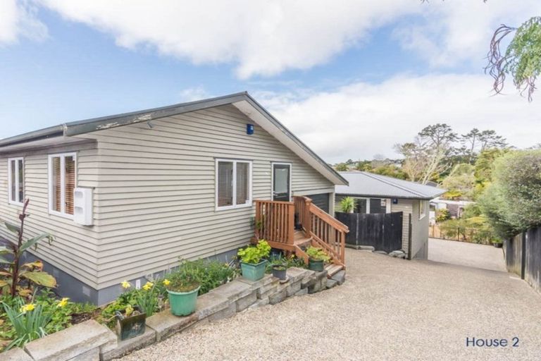 Photo of property in 25a Eastglen Road, Glen Eden, Auckland, 0602