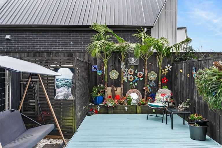 Photo of property in 25 Konoba Avenue, Kumeu, 0810