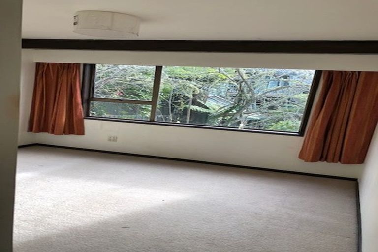 Photo of property in 23 Wisteria Way, Mairangi Bay, Auckland, 0630